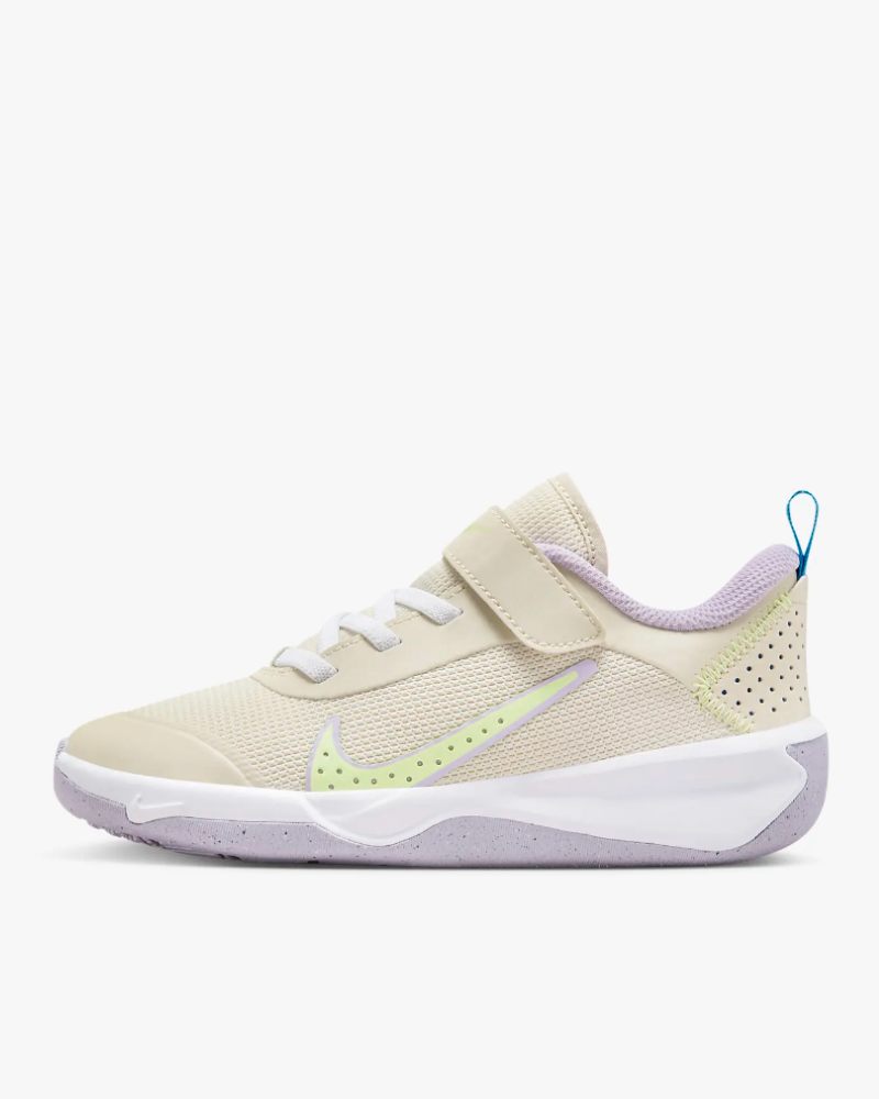 Nike Omni Multi-Court Junior Tennissko