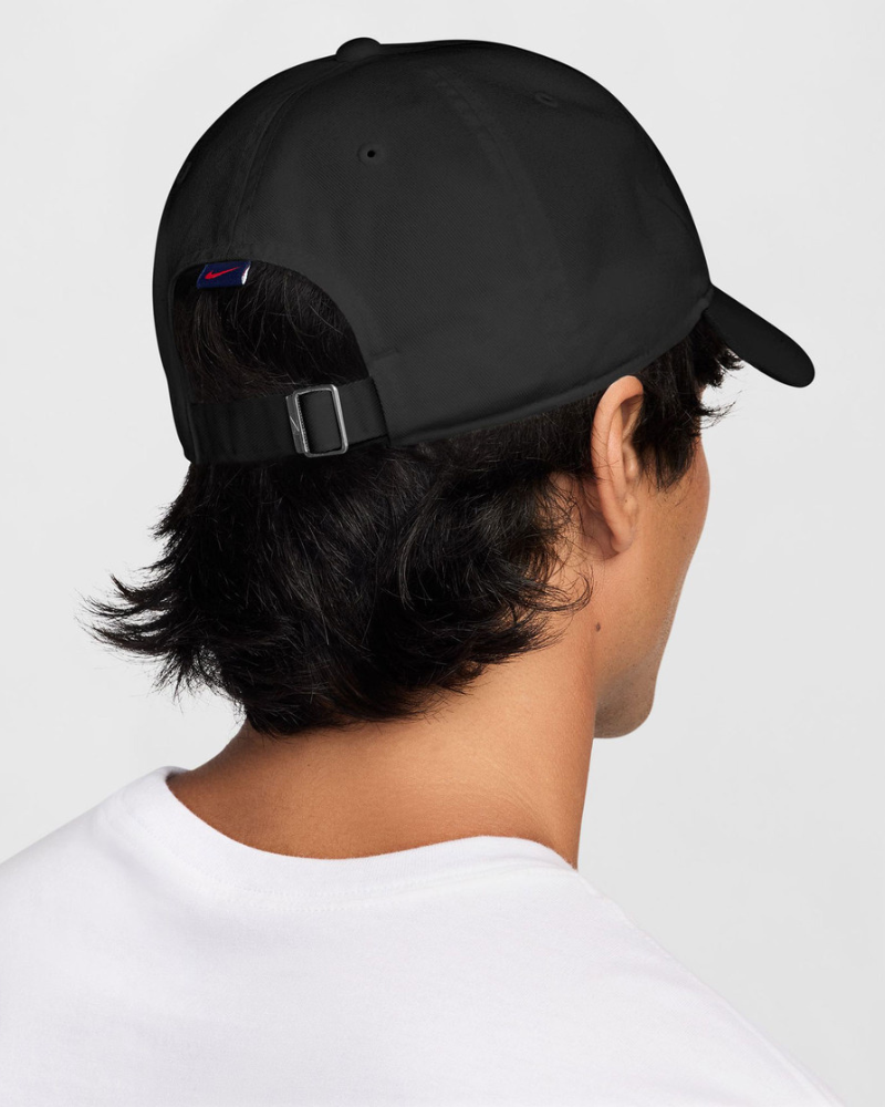 Nike Club Cap Court
