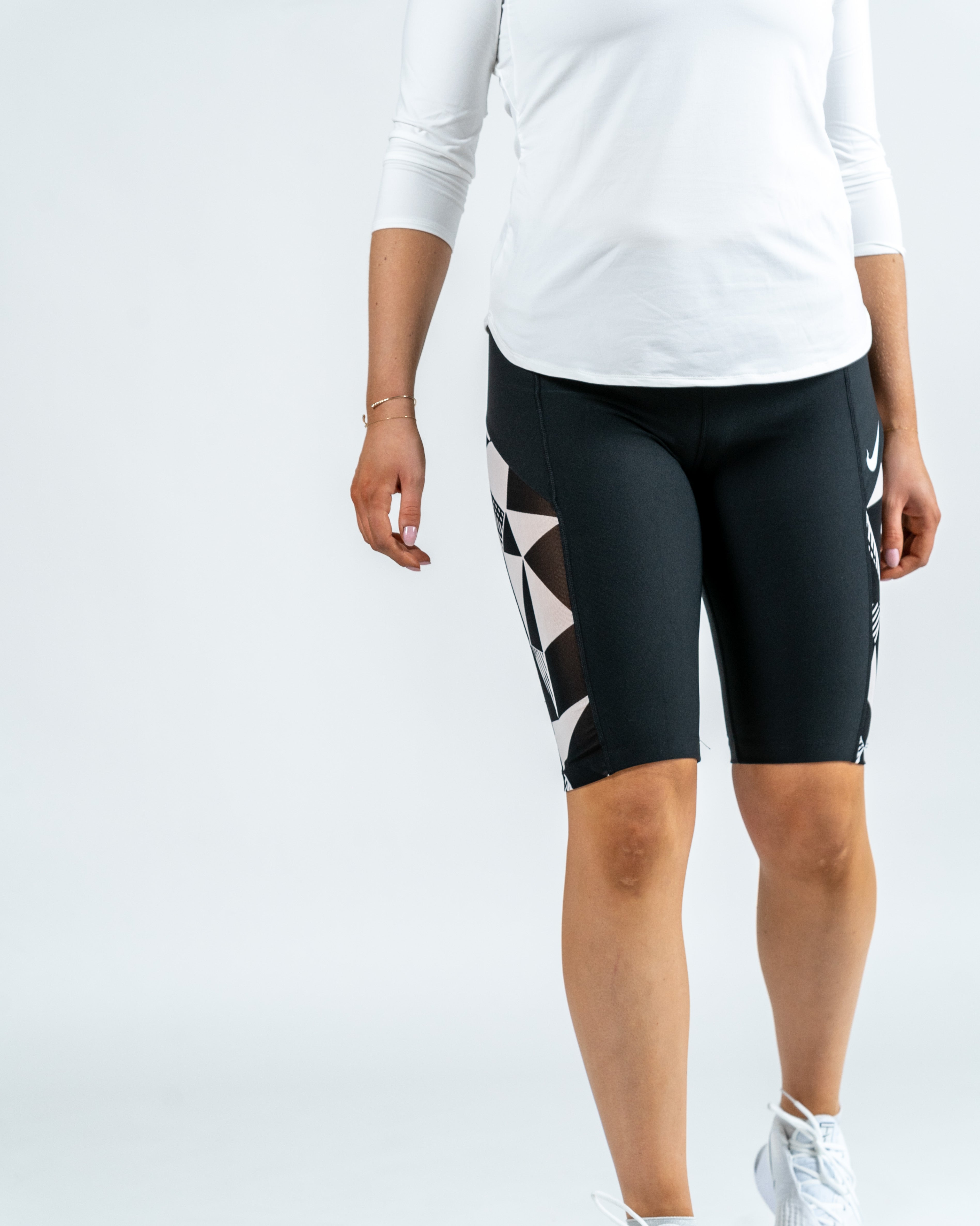 Nike Kvinde Capri Tights Sort