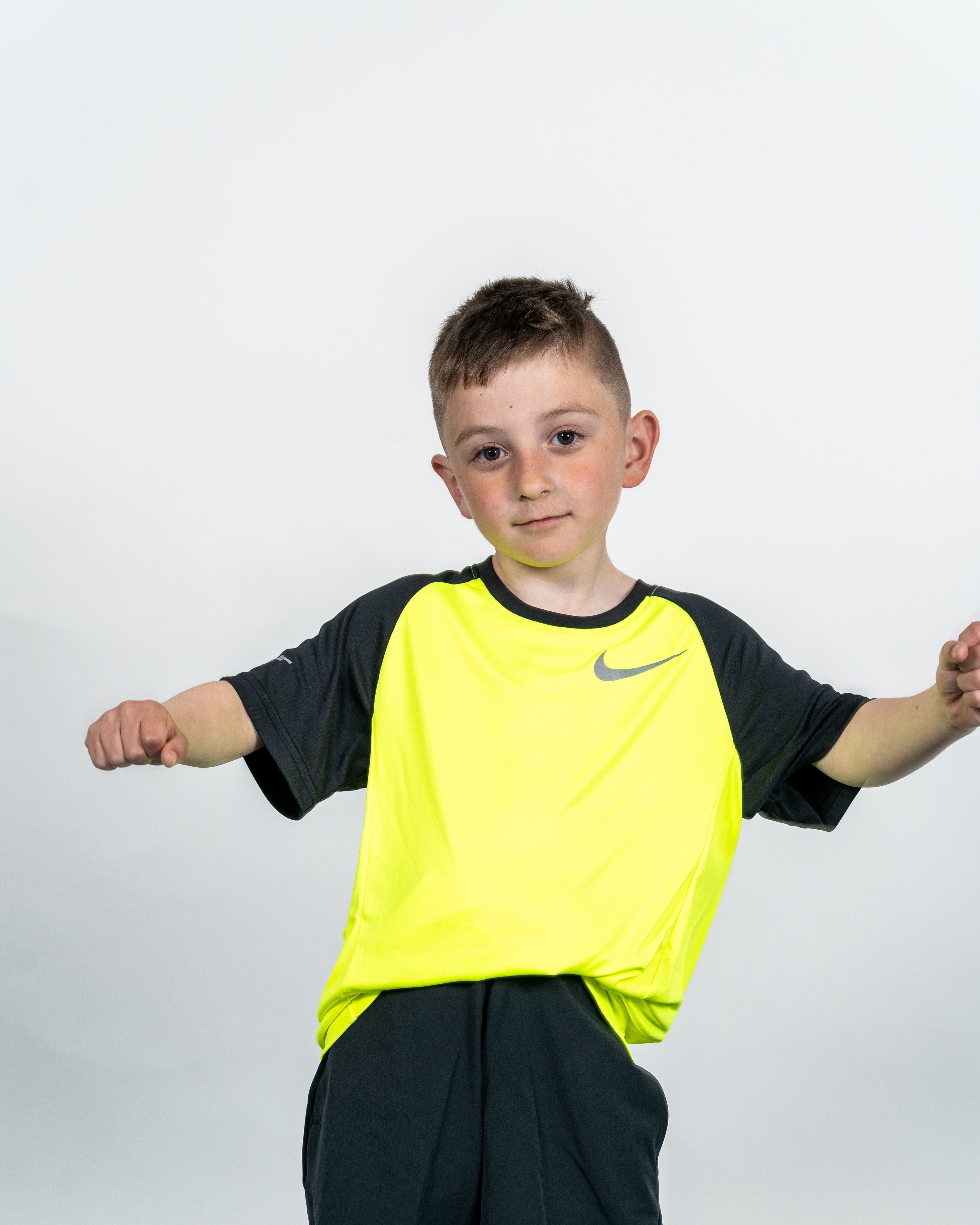 Nike Miler GFX SS Crew YTH Neon
